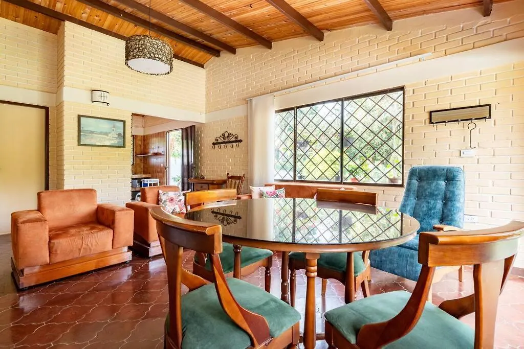 Villa Hermosa finca villajovi con piscina privada Cali